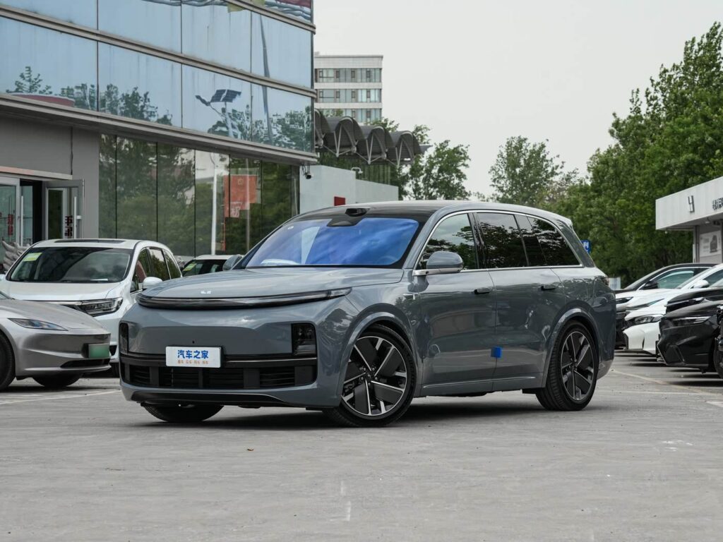 LiAuto L8 2025
