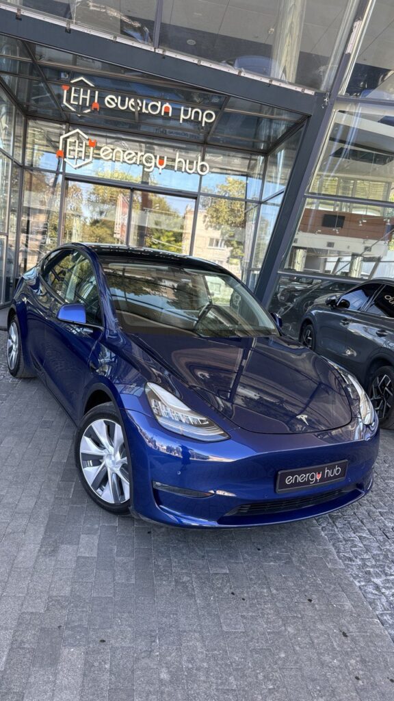 Tesla Model Y 2021