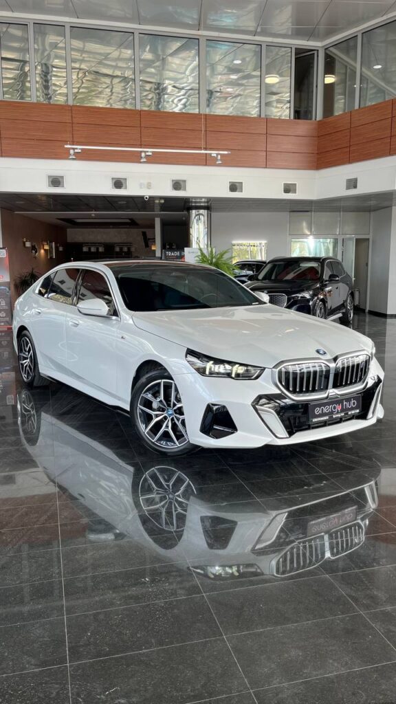BMW i5 2024