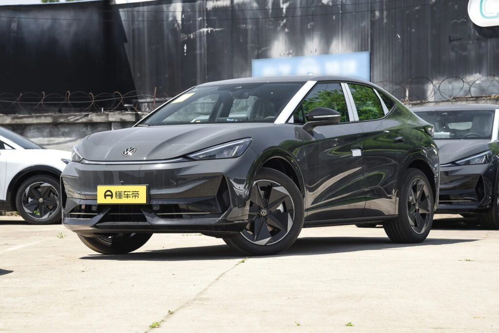Volkswagen ID.UNYX 2025