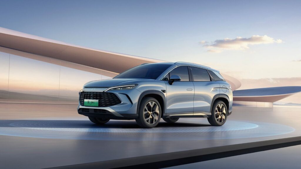 Вже сьогодні ви можете купити BYD Song L DM-i в Україні