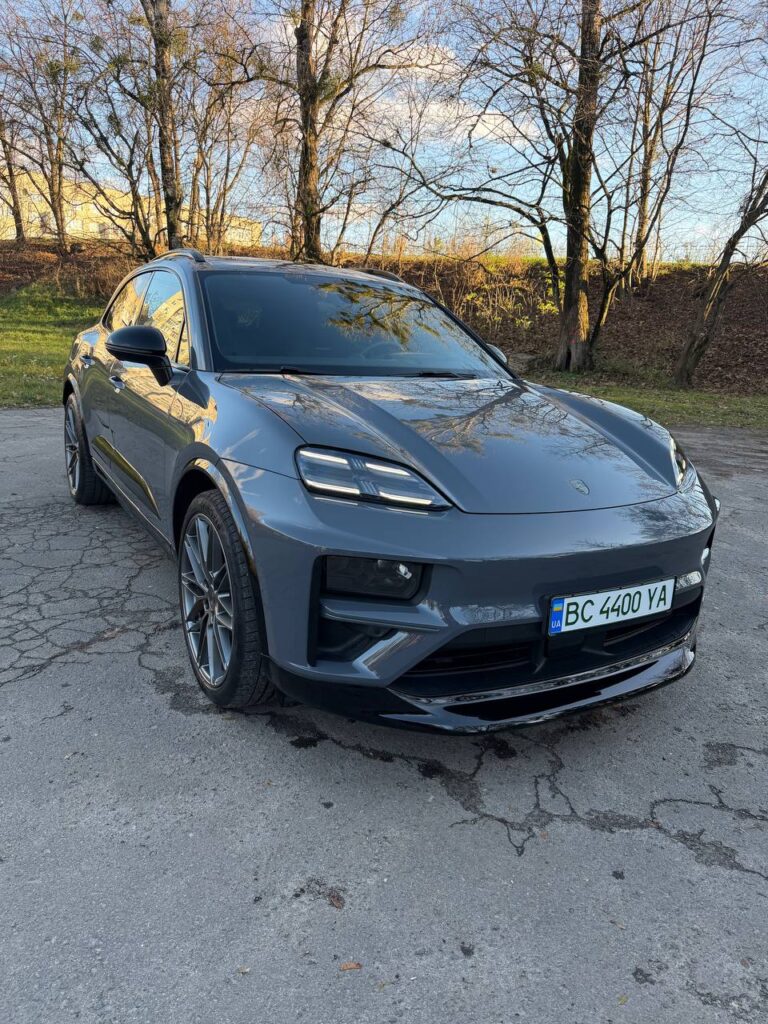 Porsche Macan 2025