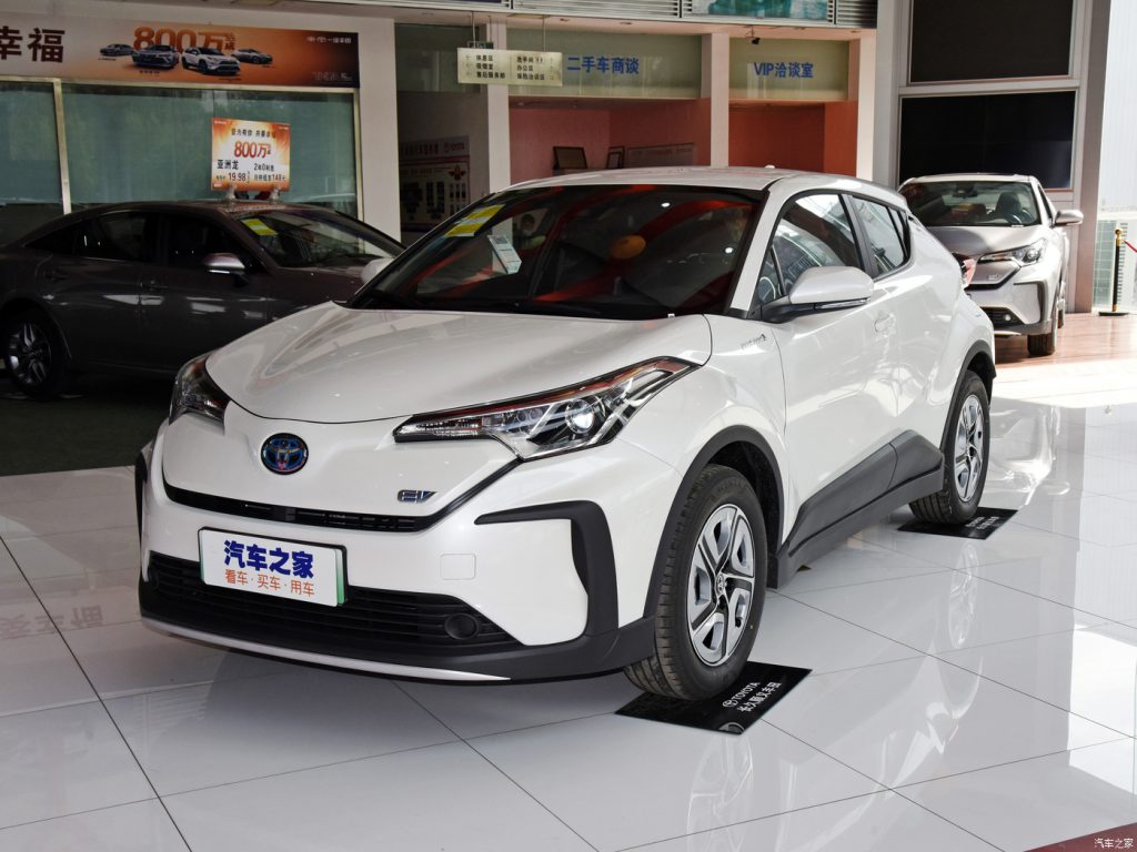 TOYOTA IZOA 2020