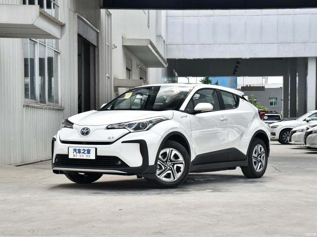 TOYOTA IZOA 2020