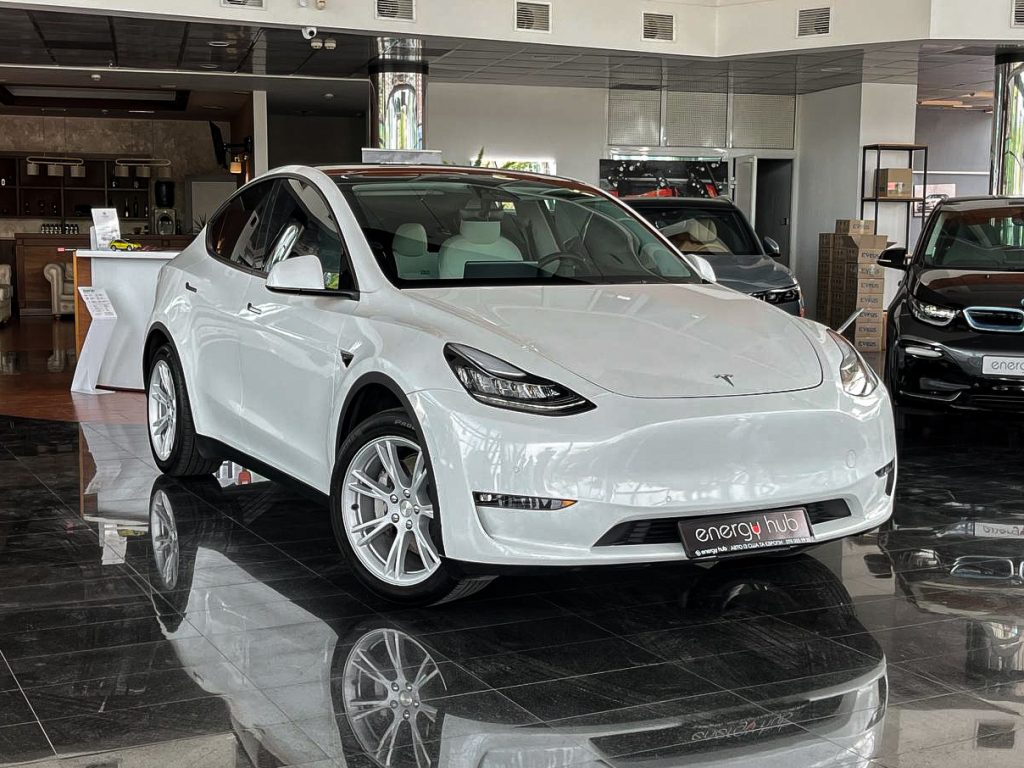 Tesla Model Y 2021