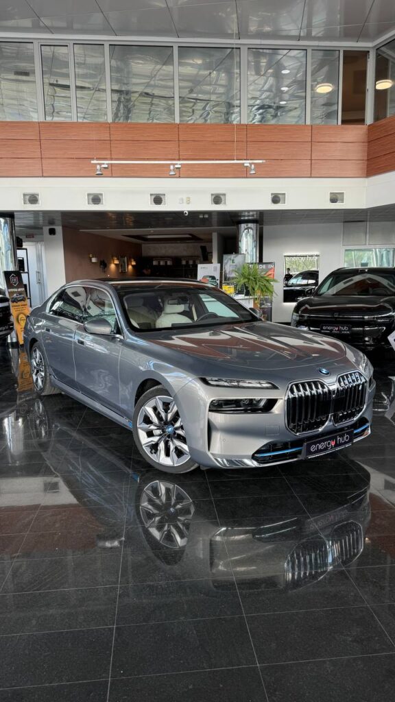 BMW i7 2023