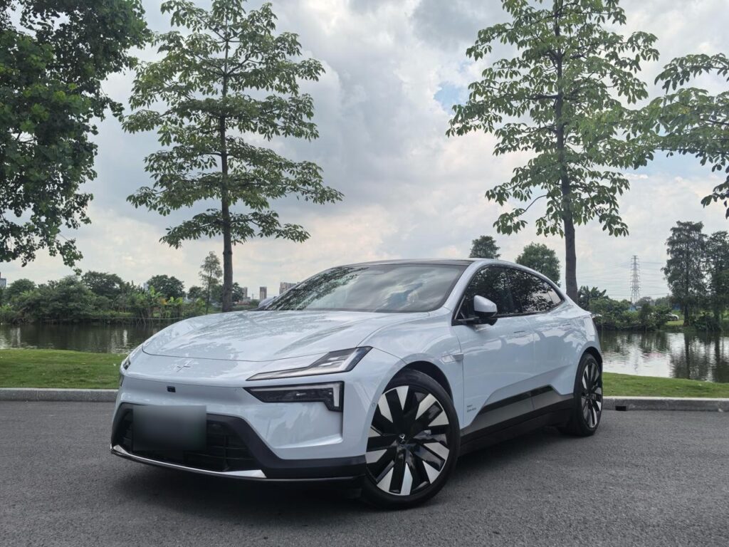Polestar 4 2023