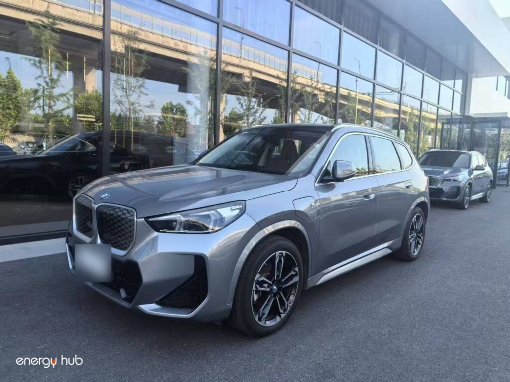 BMW iX1 2024
