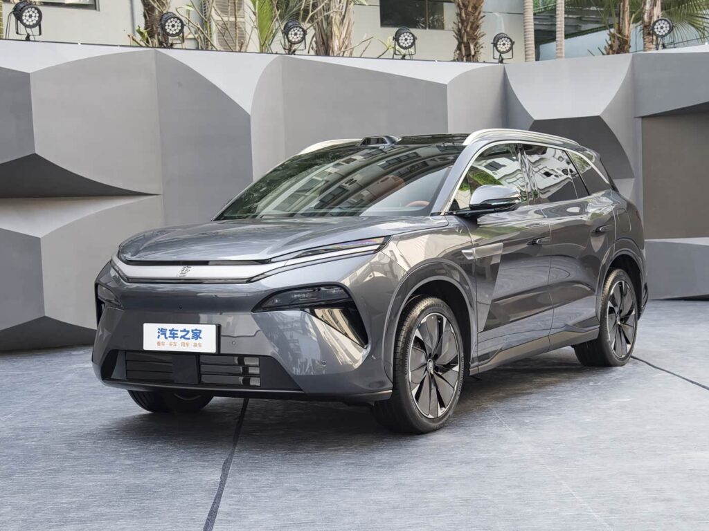 BYD Tang L 2025