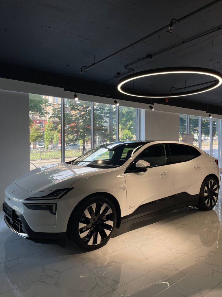 Polestar 4 2024